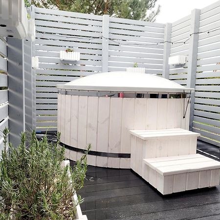 Caloroczny Domek W Nadolu Z Jacuzzi Na Tarasie Nadole  Exteriör bild