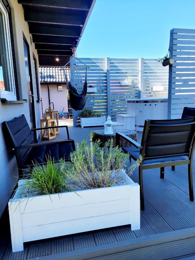 Caloroczny Domek W Nadolu Z Jacuzzi Na Tarasie Nadole  Exteriör bild